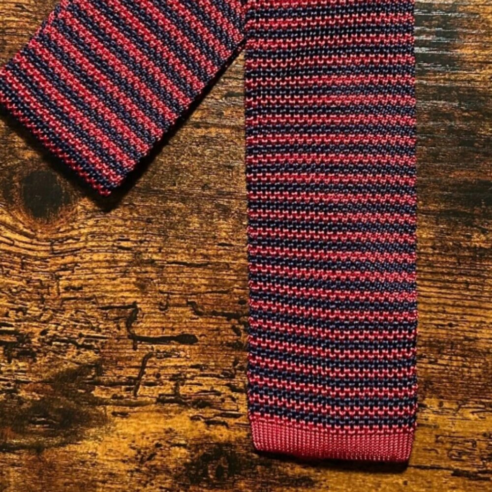 Brooks Brothers Knit Tie Striped Navy Blue Red 100% Silk NWT